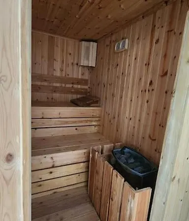 Debis' Downtown Sanctuary Apartment